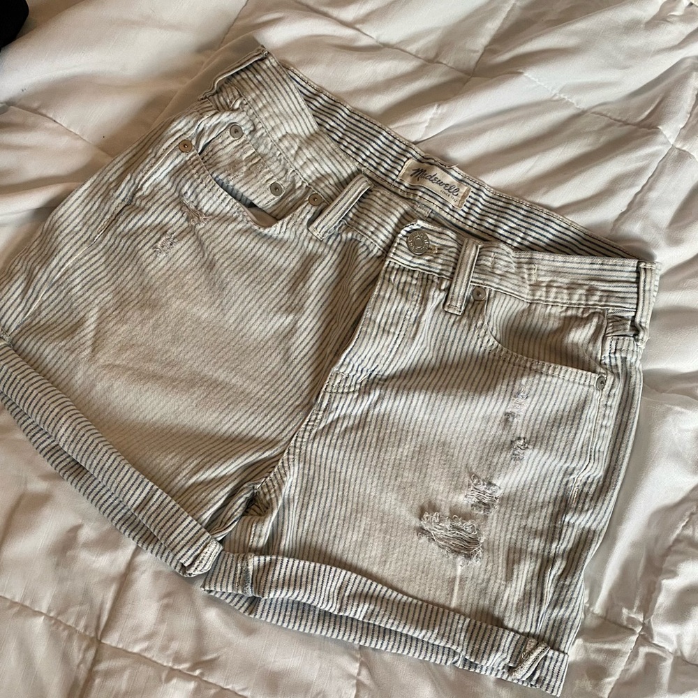 Mom Shorts blue & white stripe